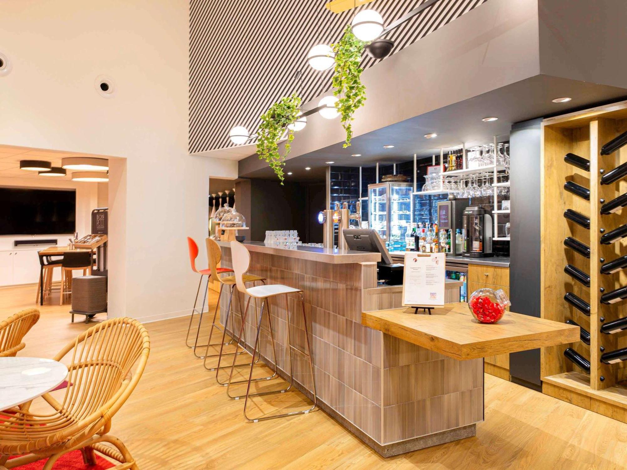 Ibis Tours Sud Hotel Chambray-les-Tours Exterior photo