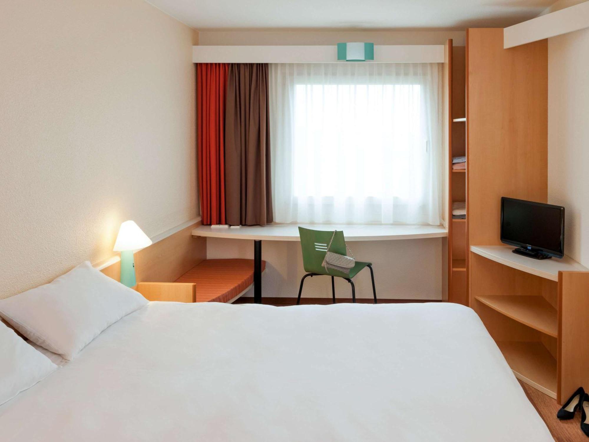 Ibis Tours Sud Hotel Chambray-les-Tours Exterior photo